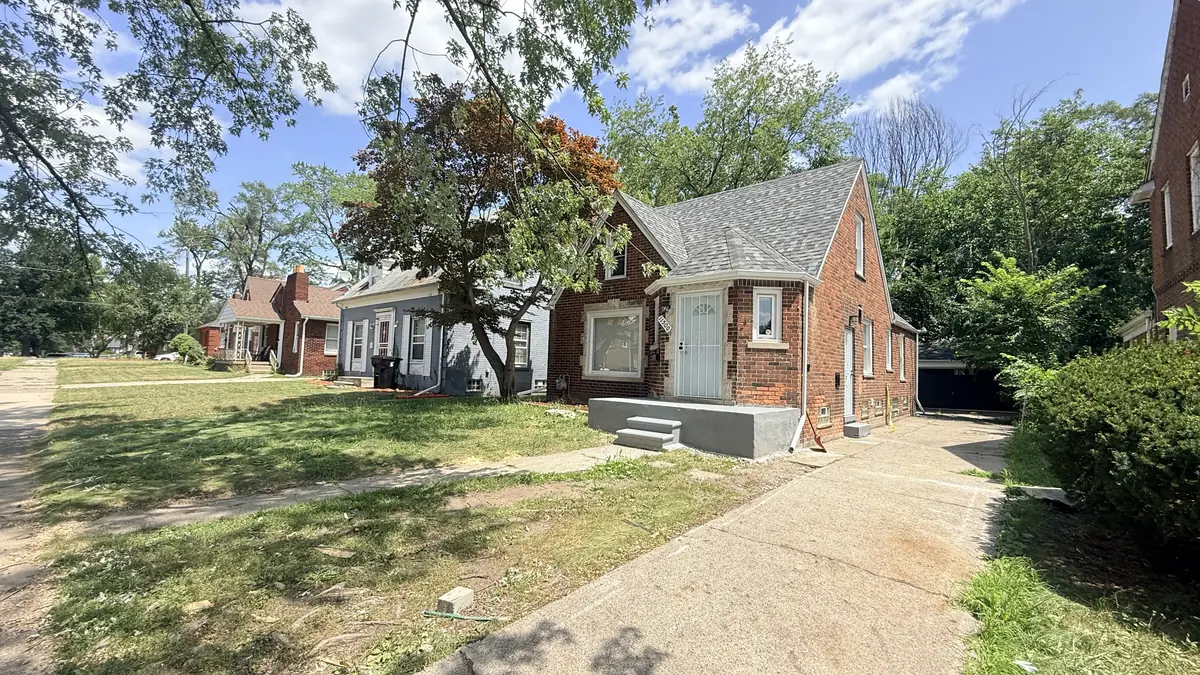 11500 Laing — exterior from the street