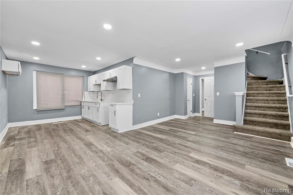 5045 Balfour — open living area and kitchen